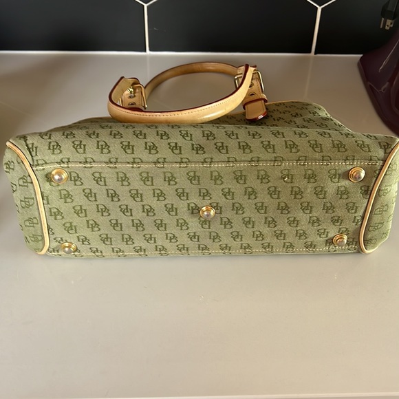 Euc dooney and Burke purse - Picture 10 of 11